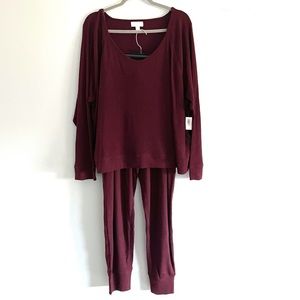 COPY - NWT: GAP LOVE Lounge or sleep set Burgandy